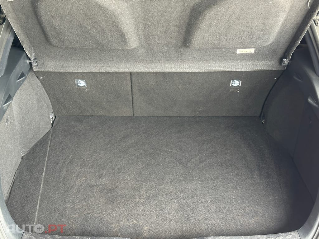 Toyota C-HR 2.0 Hybrid Square Collection