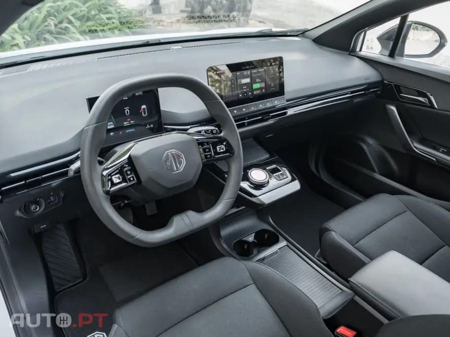 MG MG4 51 kWh Standard
