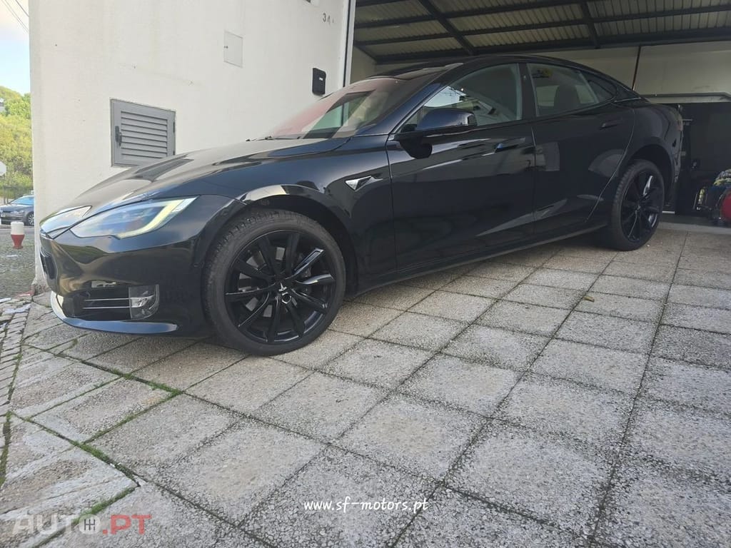 Tesla Model S 75D AWD