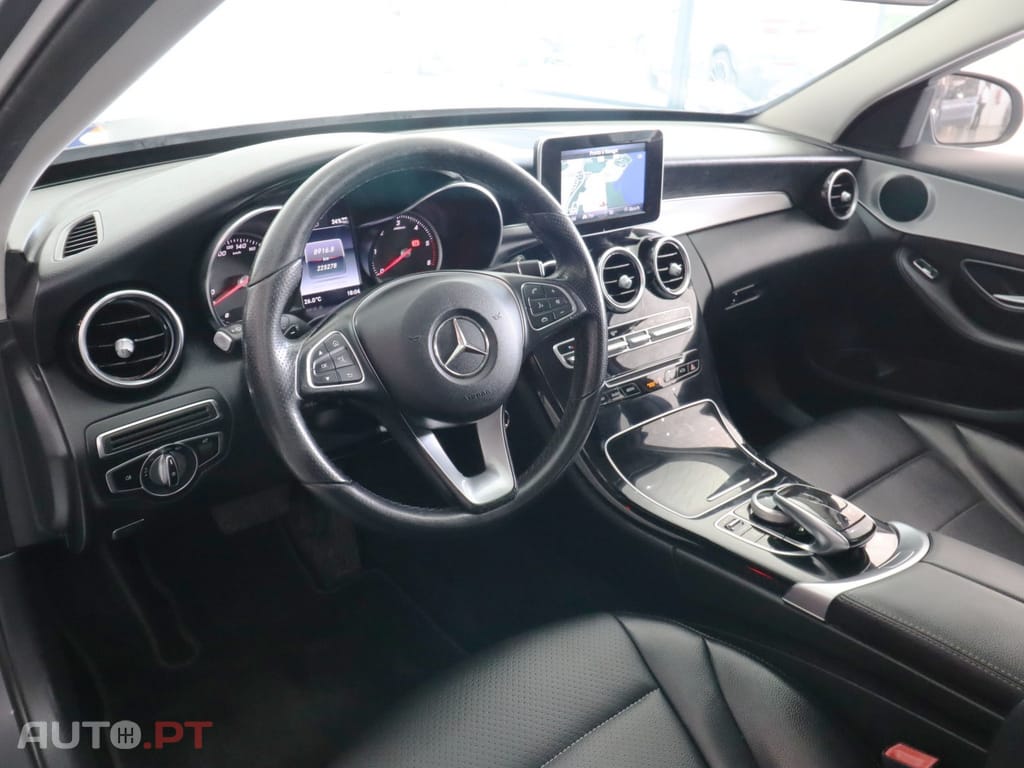 Mercedes-Benz C 300 BlueTEC Hybrid Avantgarde