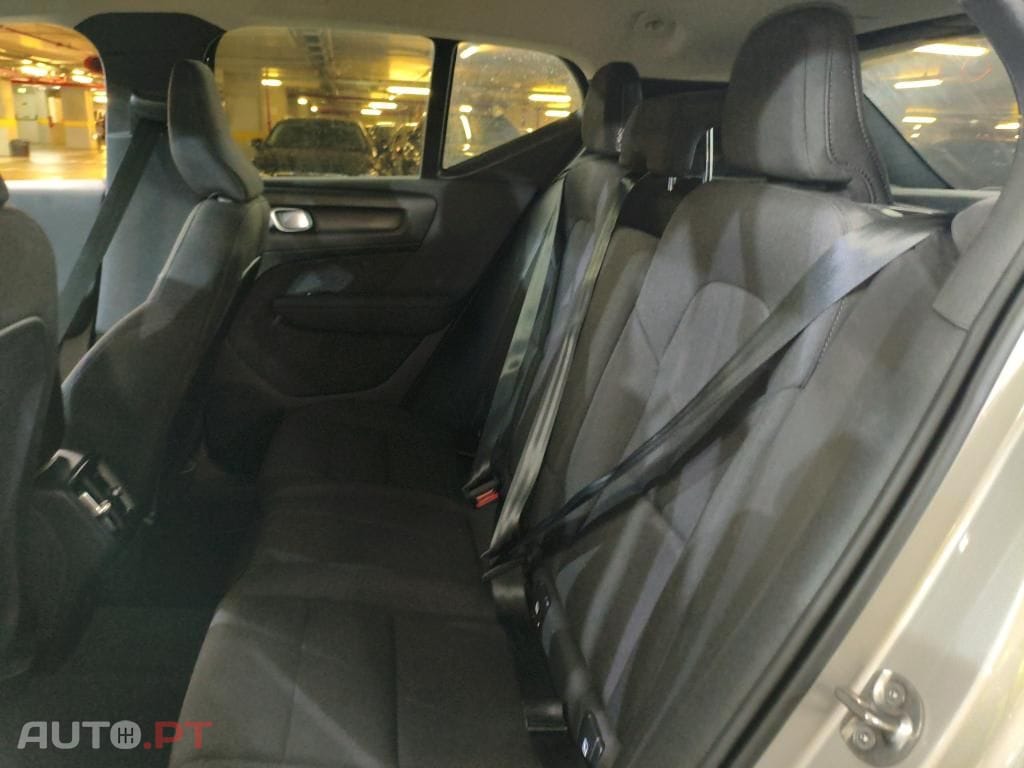 Volvo XC40 2.0 B3 Essential
