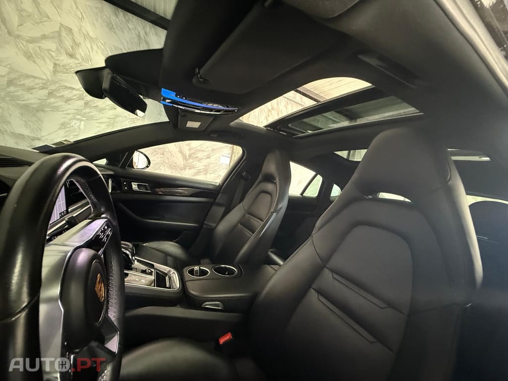Porsche Panamera 4 E-Hybrid Plug-in