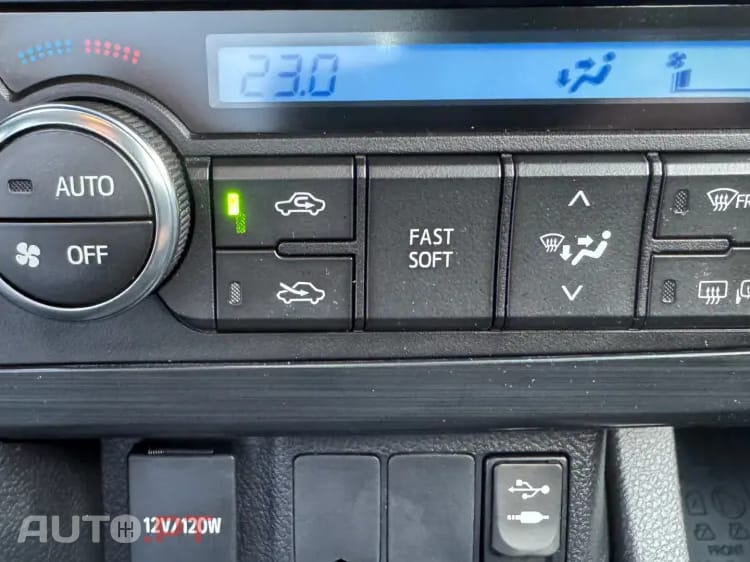 Toyota Auris Touring Sports 1.4 D-4D Active+AC