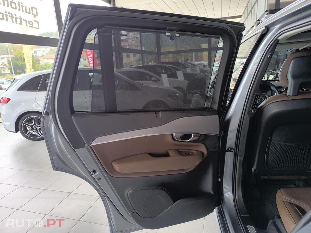 Volvo XC90 2.0 T8 PHEV Inscription Expression AWD