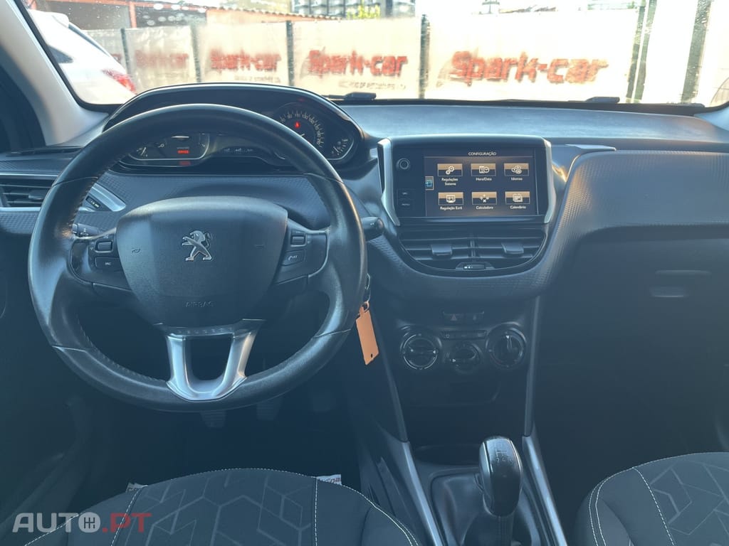 Peugeot 2008 1.2 PureTech Style