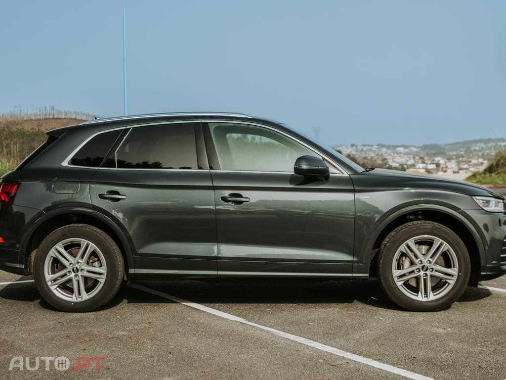 Audi Q5 50 TFSI e quattro S tronic sport