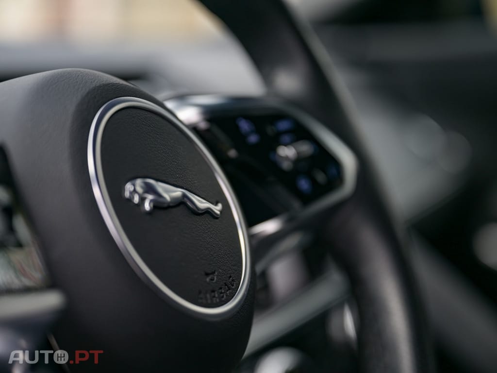 Jaguar E-Pace 1.5 P300e R-Dynamic SE AWD Aut.
