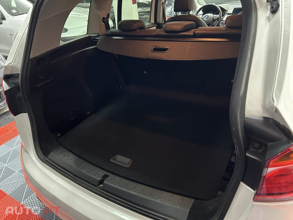 BMW 216 d