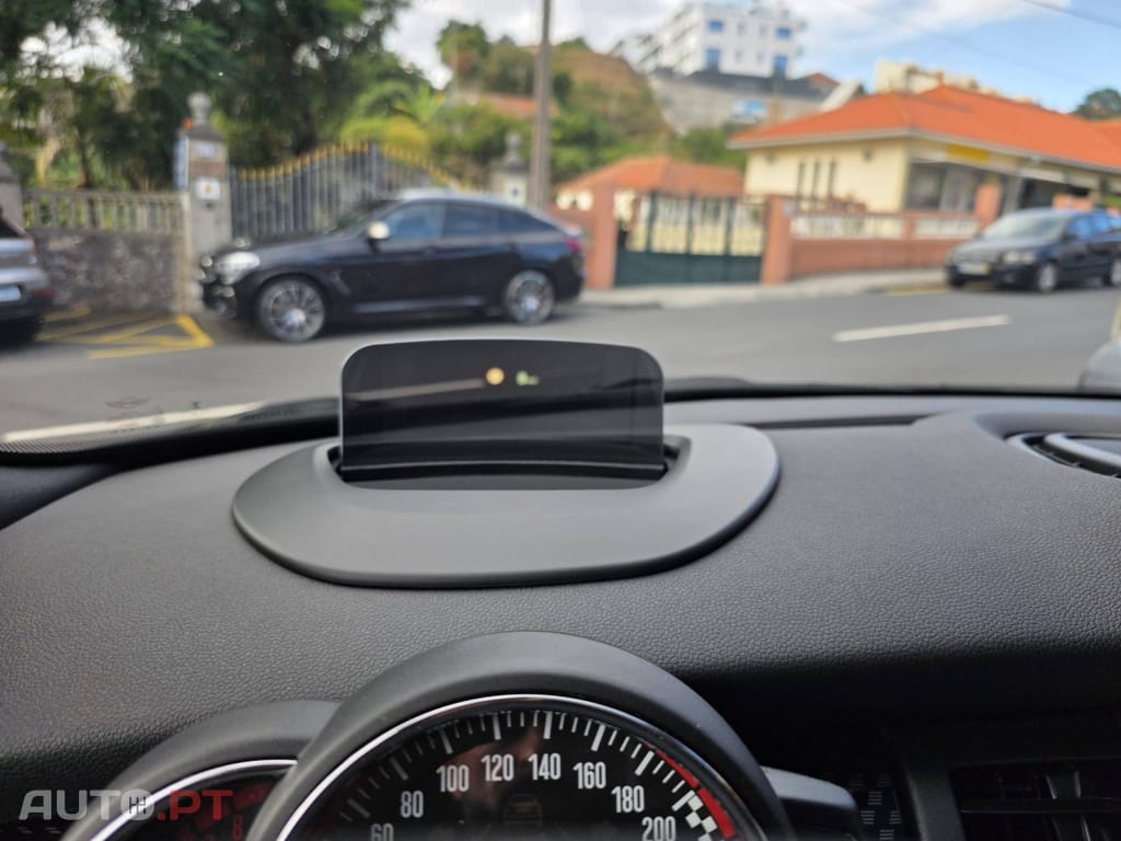 MINI Cooper John Cooper Works Auto Desportiva