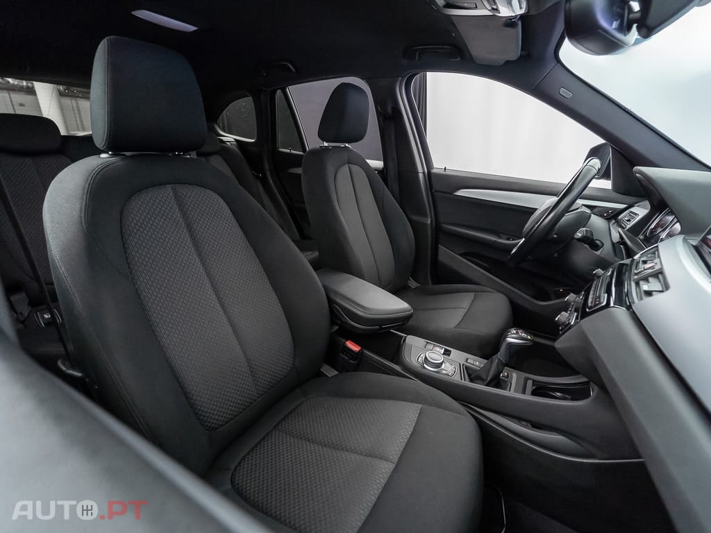 BMW X1 25 e xDrive Corporate Edition