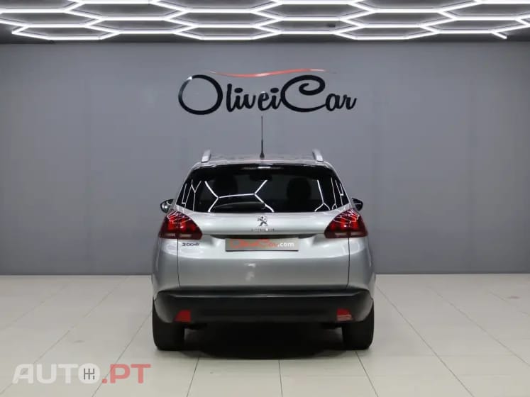 Peugeot 2008 1.5 BlueHDi Style