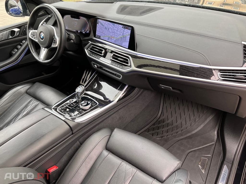 BMW X7 M50d