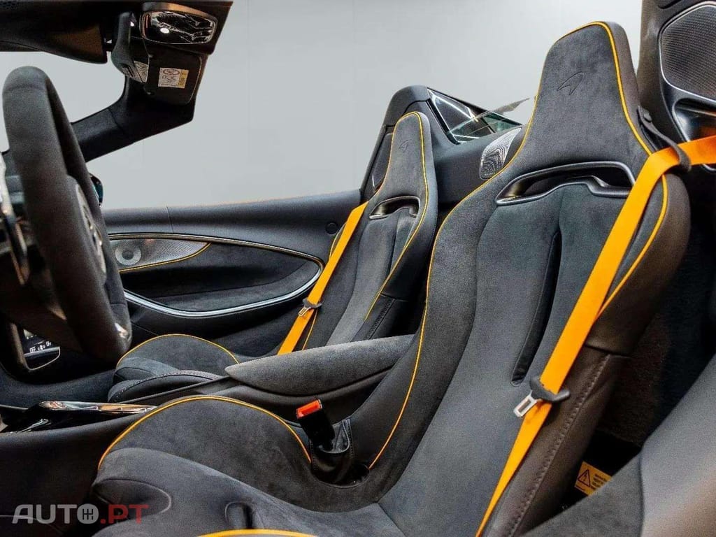 McLaren Artura SPIDER PERFORMANCE