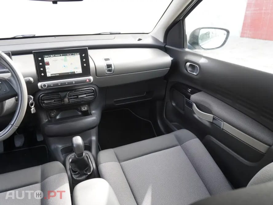 Citroen C4 Cactus 1.6 BlueHDi Shine