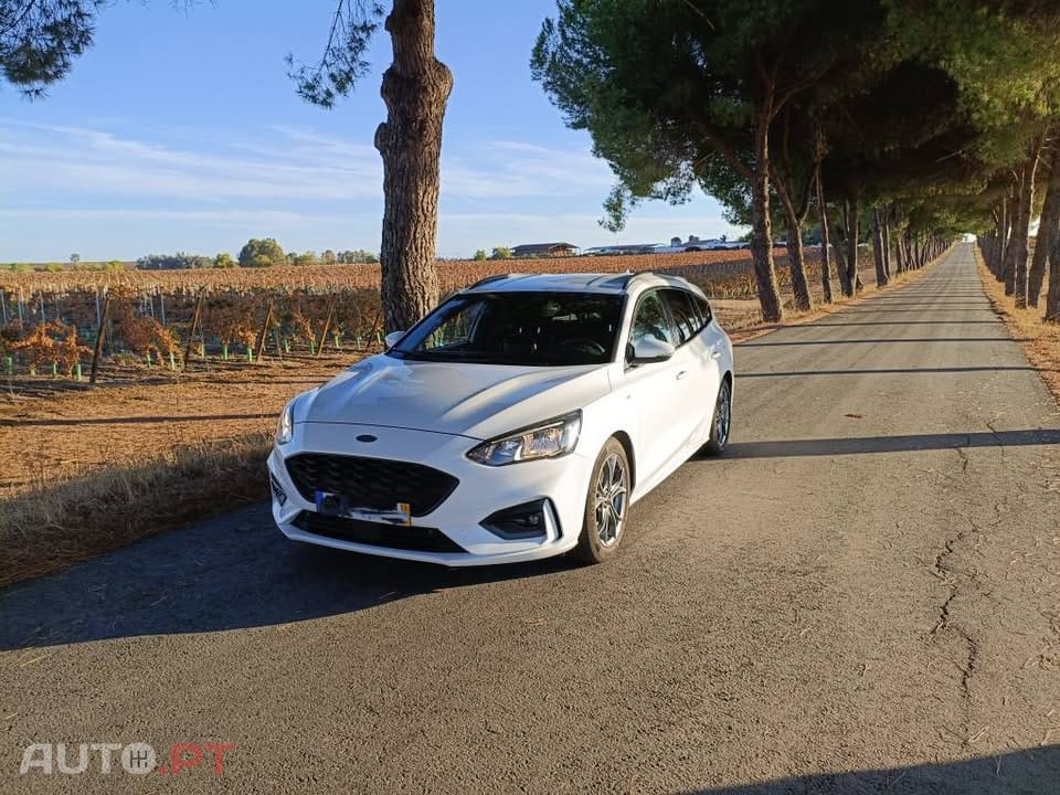 Ford Focus SW 1.0 EcoBoost St-Line