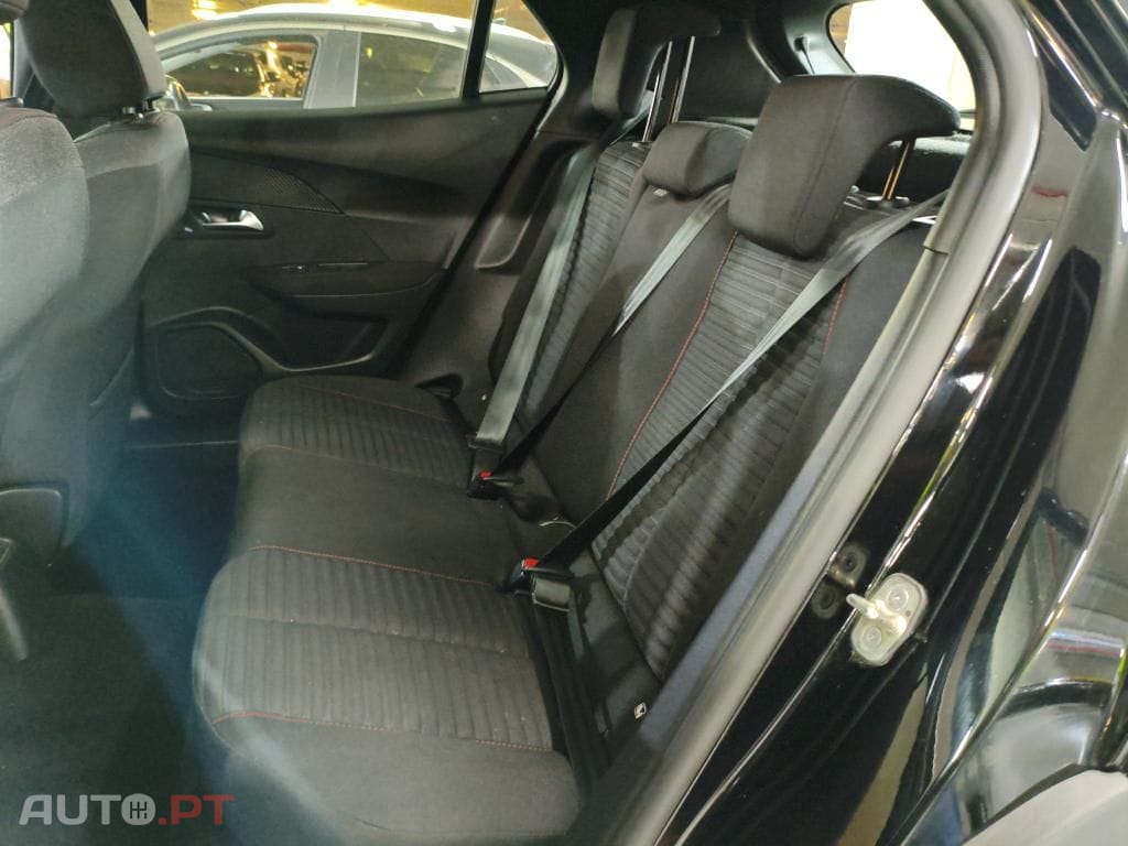 Peugeot 2008 1.2 PureTech Active Pack