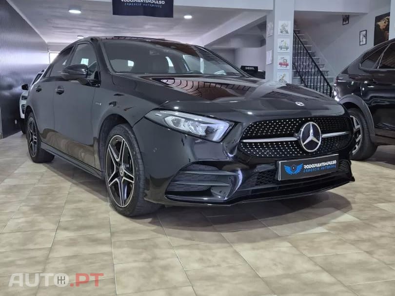 Mercedes-Benz A 250 e AMG Line