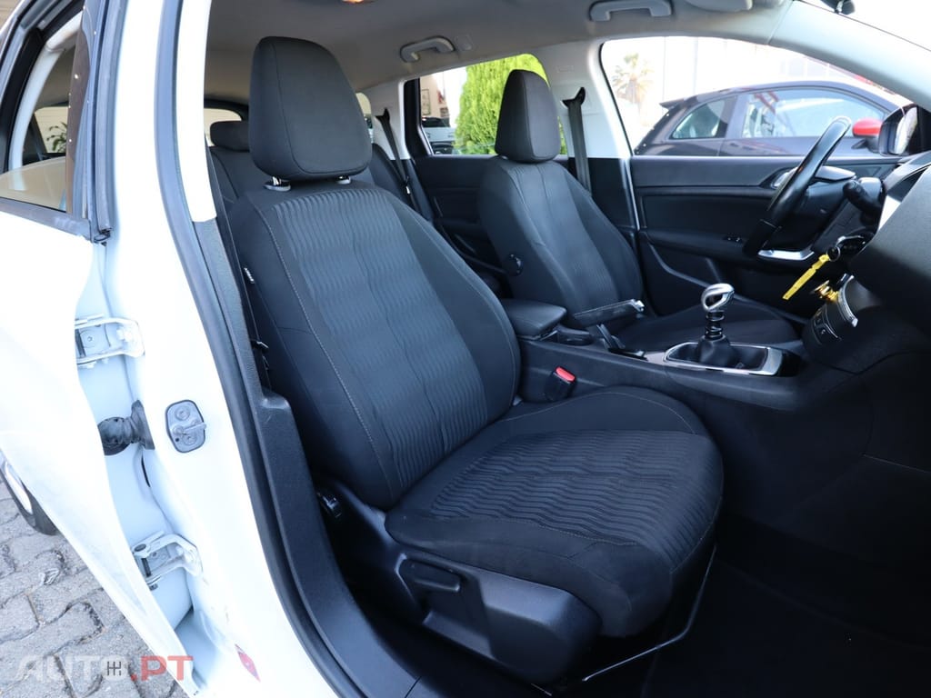 Peugeot 308 1.6 e-HDi Active