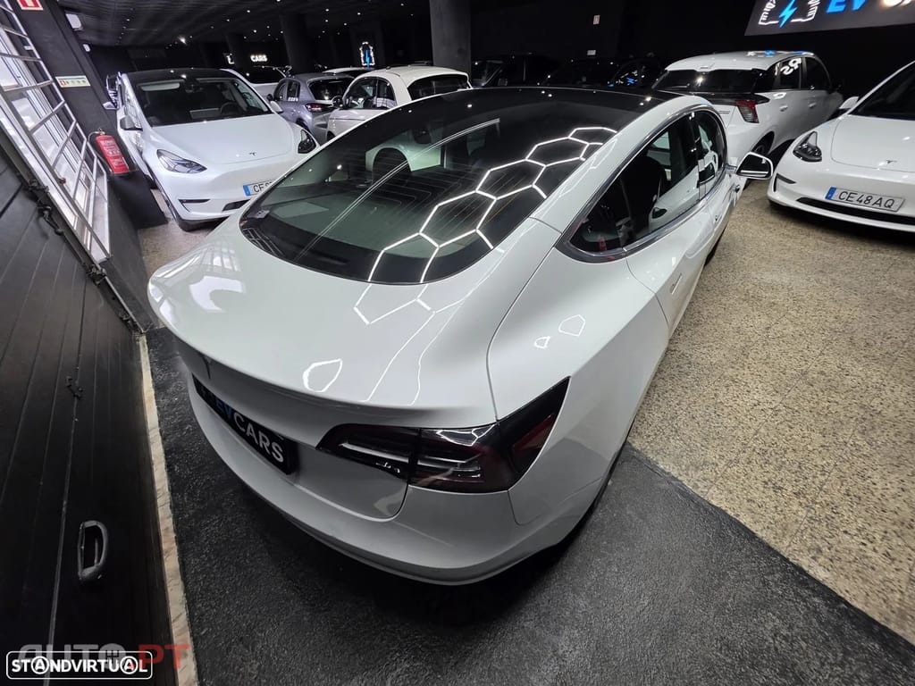 Tesla Model 3 Standard Range Plus RWD