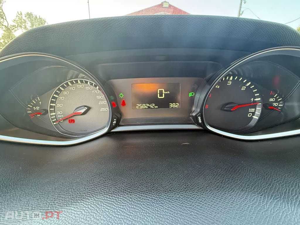 Peugeot 308 SW 1.6 BlueHDi Allure