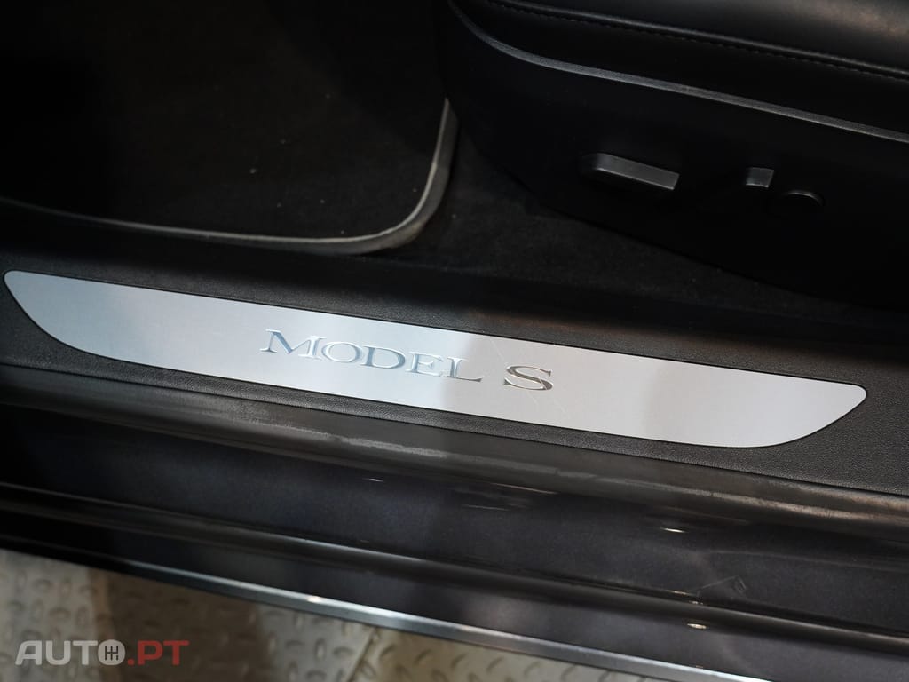 Tesla Model S Performance Ludicrous AWD