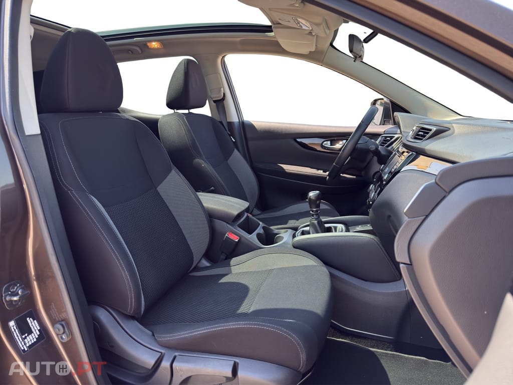 Nissan Qashqai 1.5 dCi N-Connecta