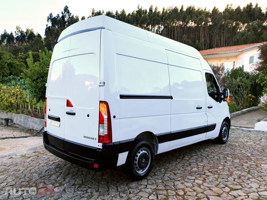 Renault Master 2.3 dCi L2H3 3.5T