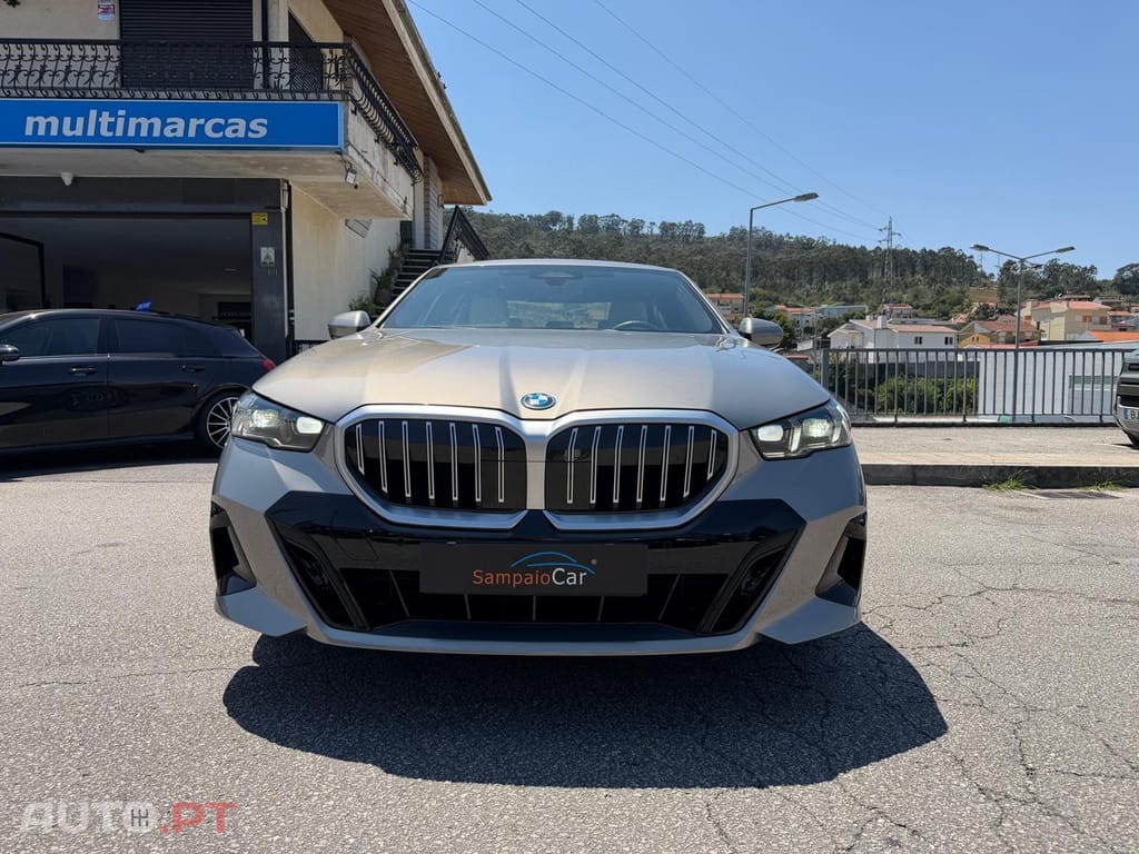 BMW 530 e Pack Desportivo M Pro
