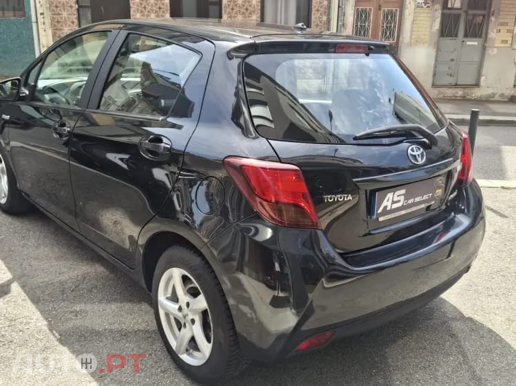 Toyota Yaris 1.5 HSD Exclusive+P.Luxury