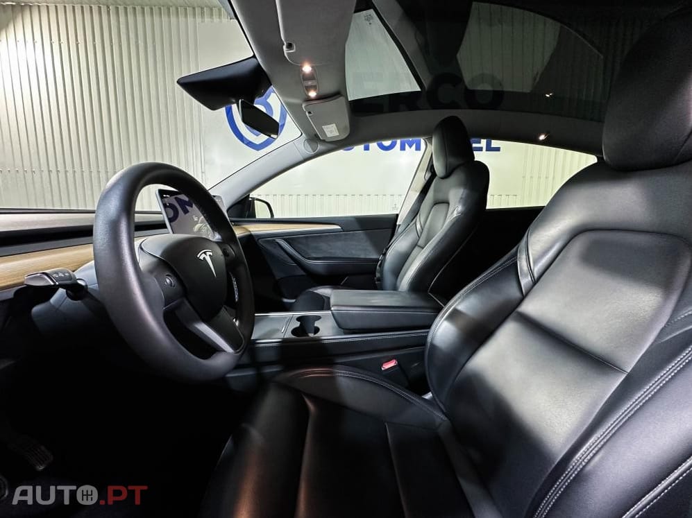 Tesla Model Y Long Range Dual Motor AWD