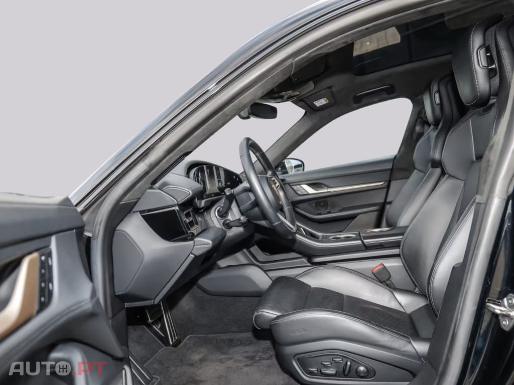 Porsche Taycan Turbo I.V.A DEDUTIVEL 