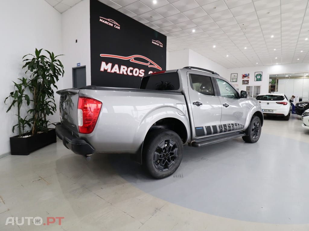 Nissan Navara 2.3 dCi CD 4WD Tekna Auto