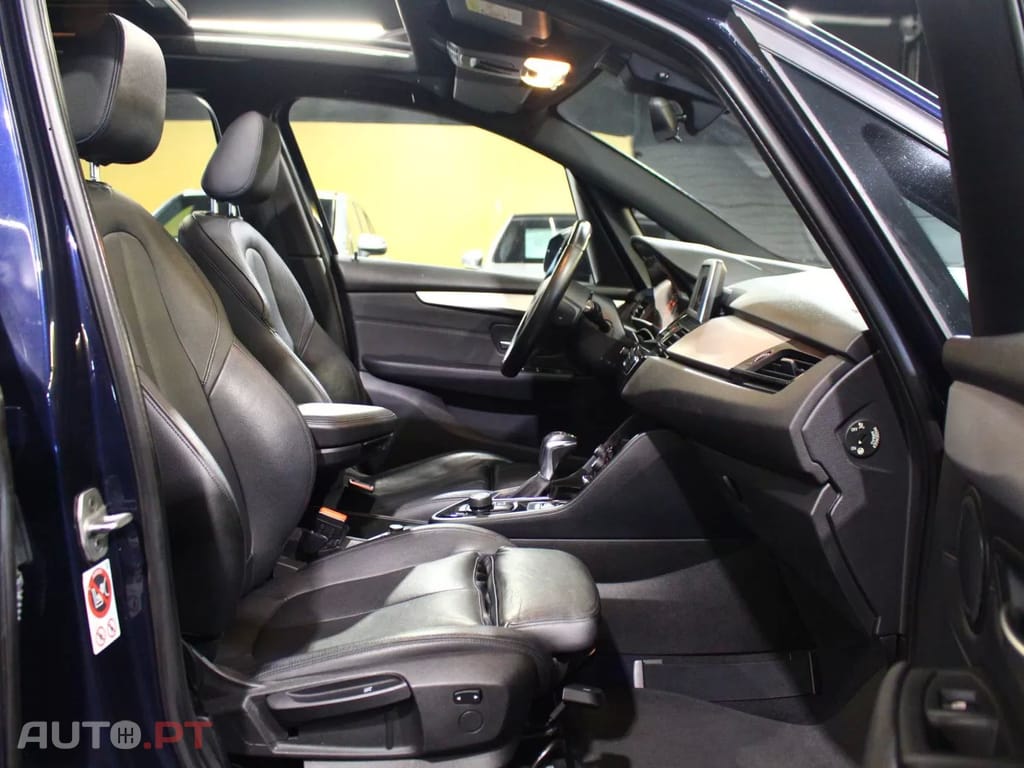 BMW 218 d Line Sport Auto