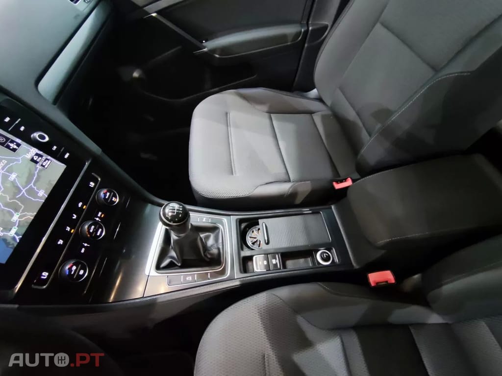 Volkswagen Golf 1.0 TSI Confortline