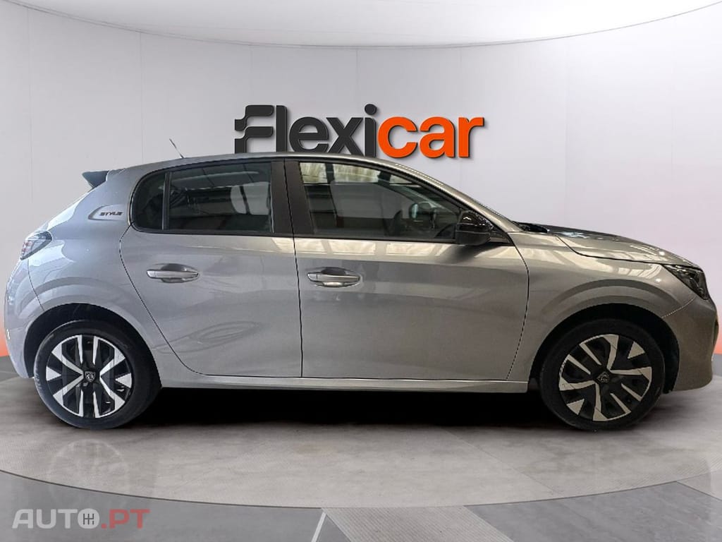 Peugeot 208 1.2 Hybrid Style e-DCS6