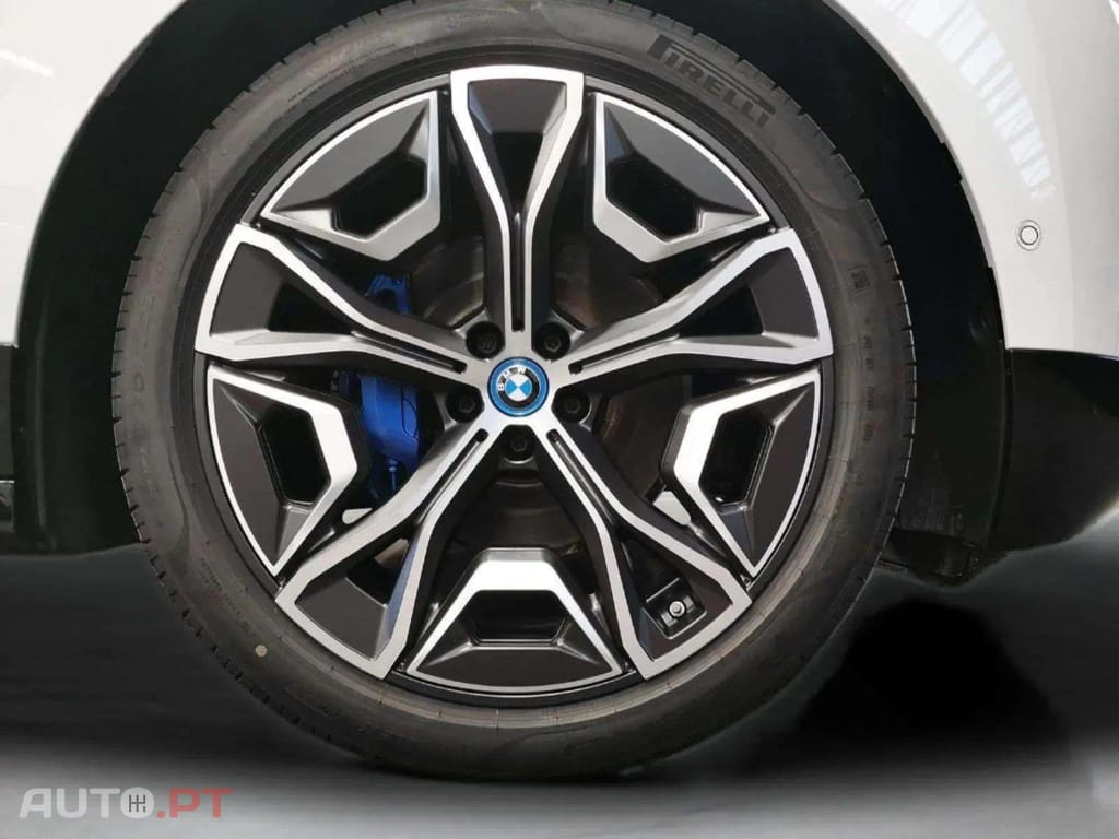BMW iX xDrive40 I.V.A DEDUTÍVEL 