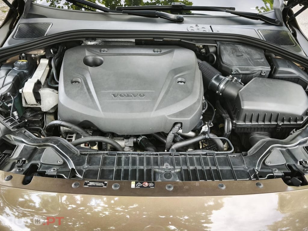 Volvo V60 Cross Country 2.0 D3 Summum Geartronic