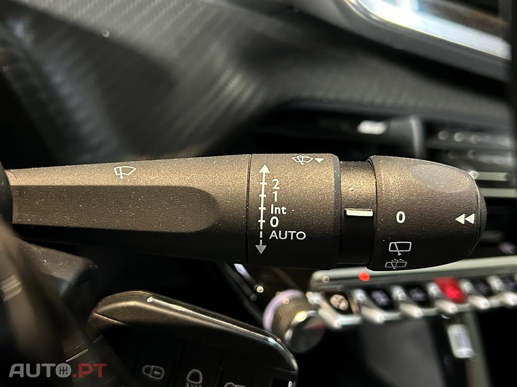 Peugeot 2008 1.2 PureTech Allure