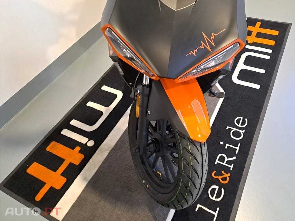 Mitt 125 XRS