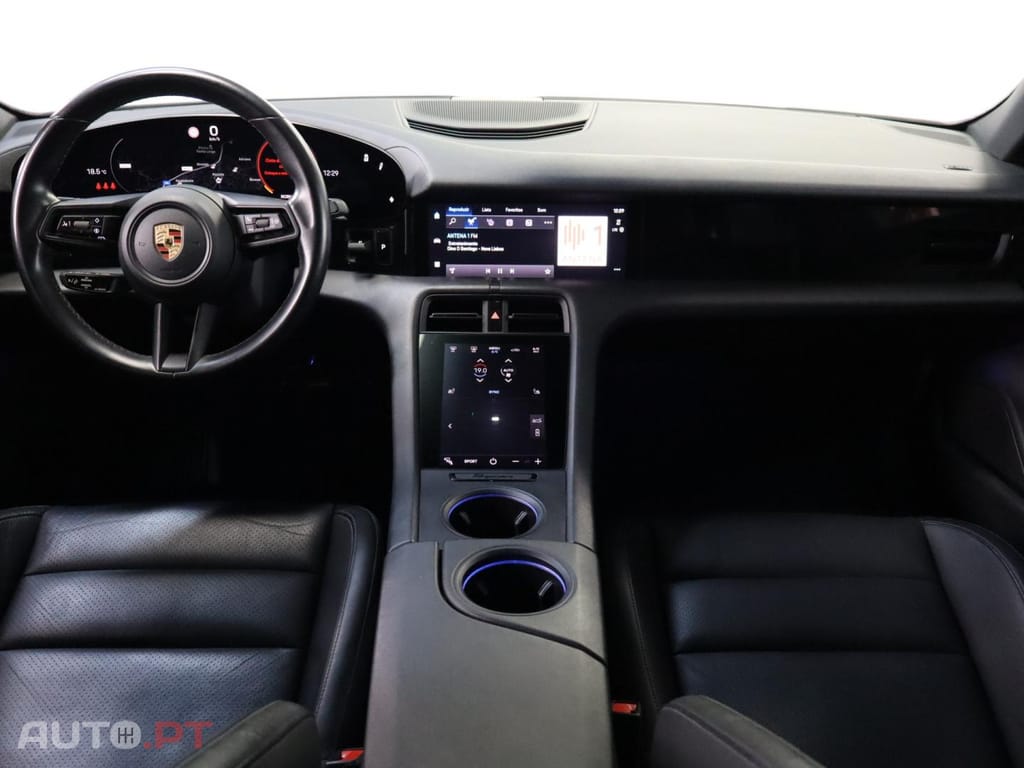 Porsche Taycan Standard