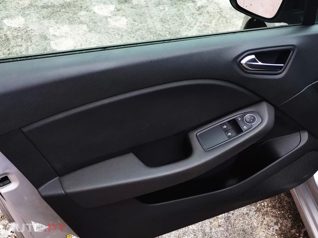 Renault Clio LImited Bi-Fuel