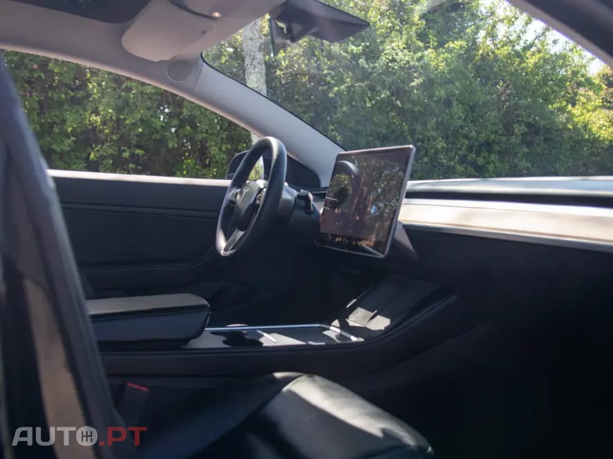 Tesla Model 3 Long Range AWD Dual Motor Performance