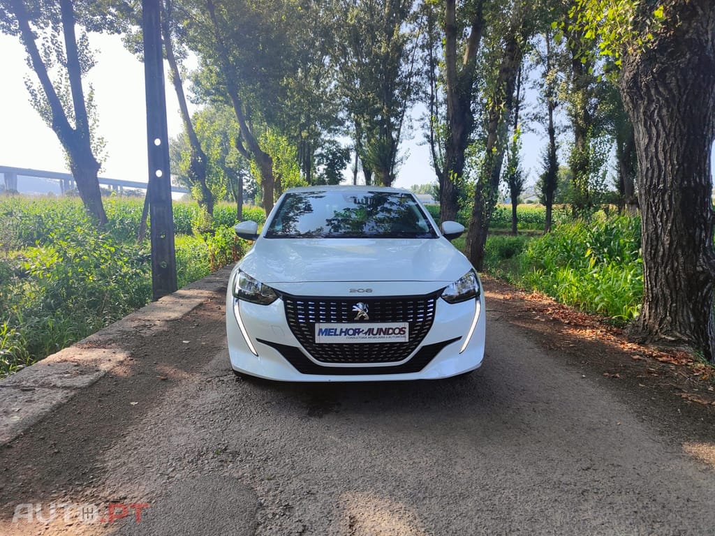 Peugeot 208  1.2 PureTech Allure EAT8