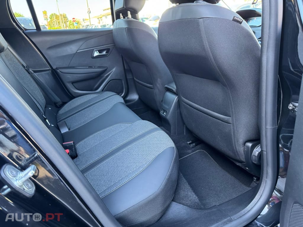 Peugeot 208 1.2 Hybrid Allure e-DCS6