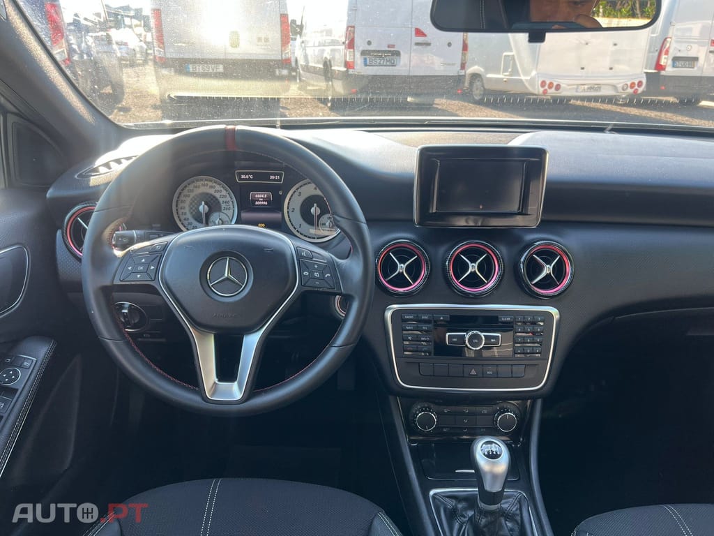 Mercedes-Benz A 180 d AMG Line