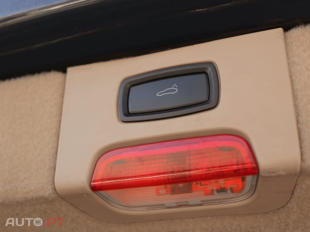 Porsche Cayenne S Hybrid