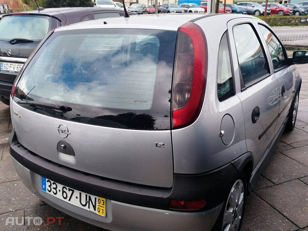 Opel Corsa 1.2 16V Enjoy