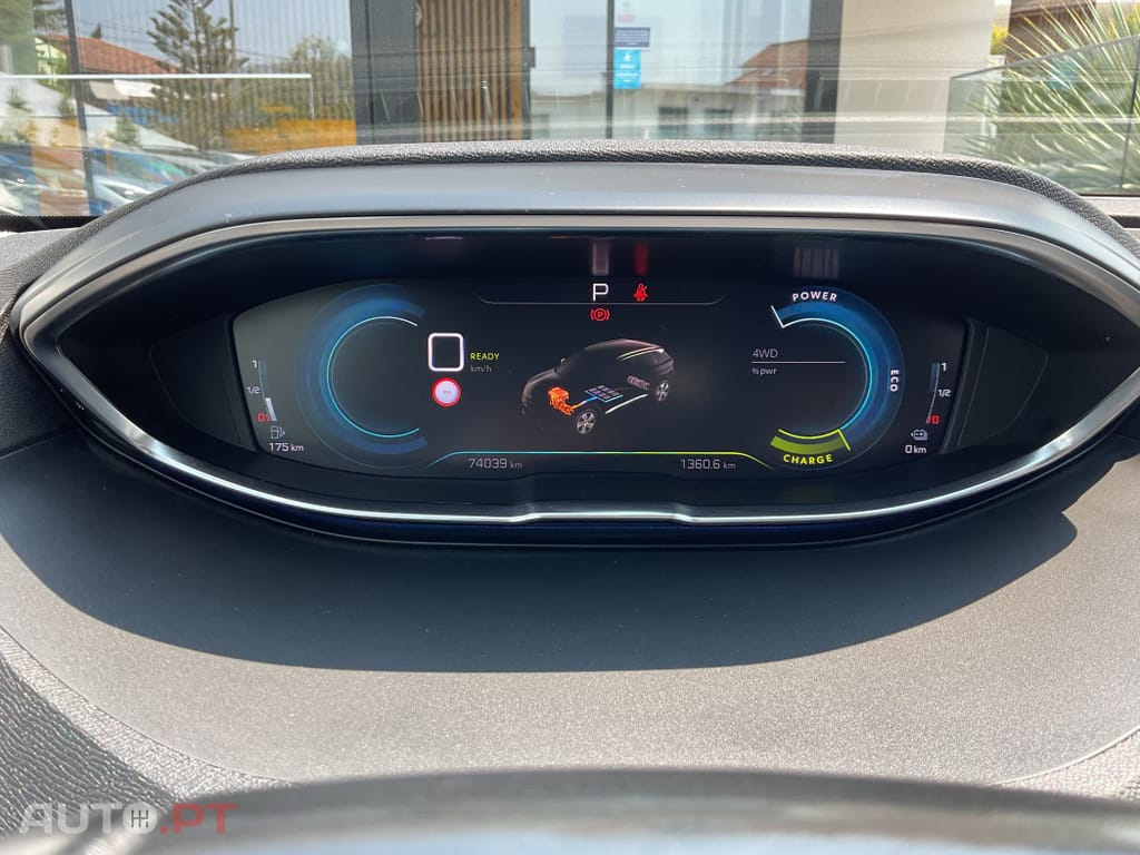 Peugeot 3008 1.6 Hybrid4 Allure e-EAT8