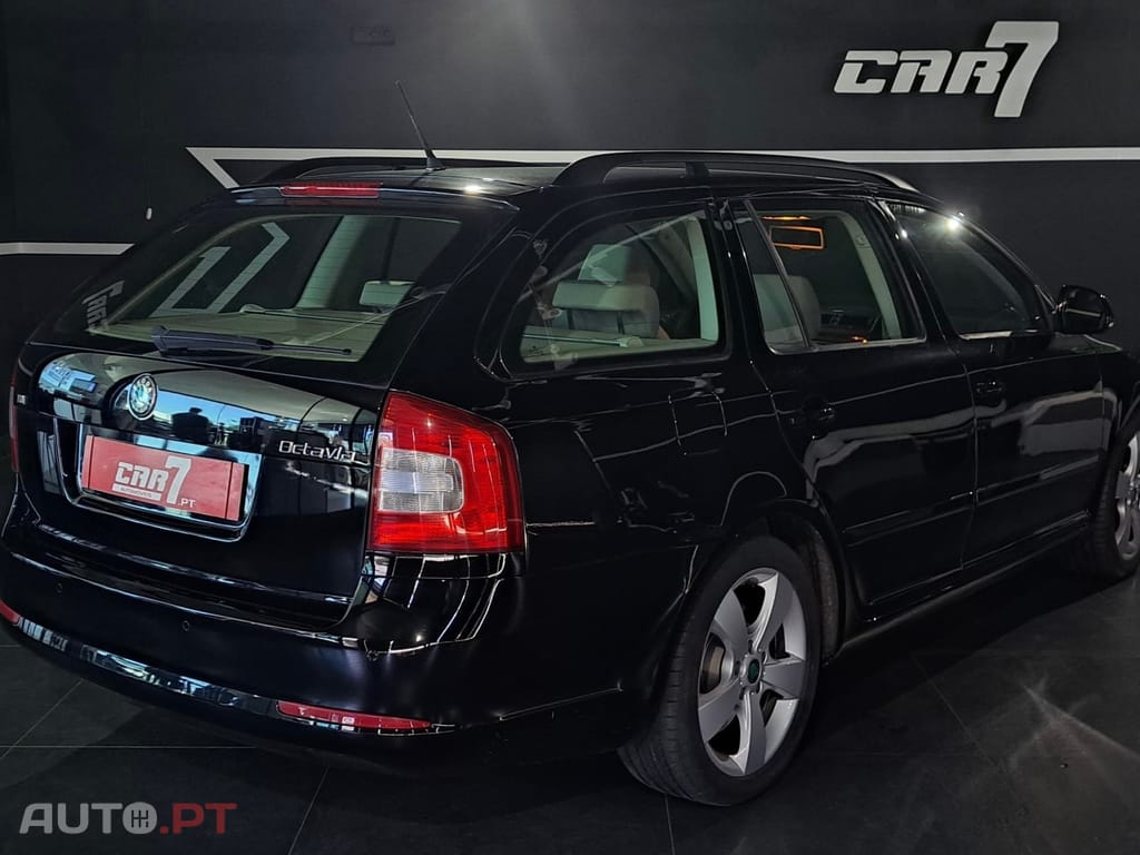 Skoda Octavia Break 1.6 TDi Elegance DSG