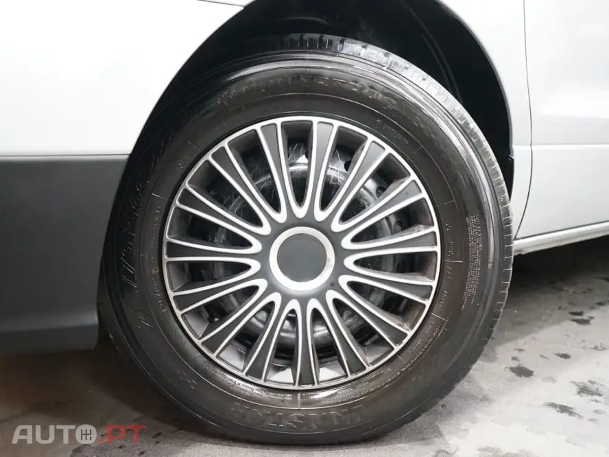 Hyundai H-1 2.5 CRDi Travel Comfort